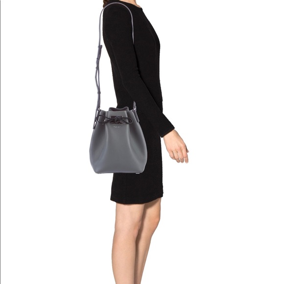 Michael Kors Medium Miranda bucket shoulder bag - Picture 8 of 8